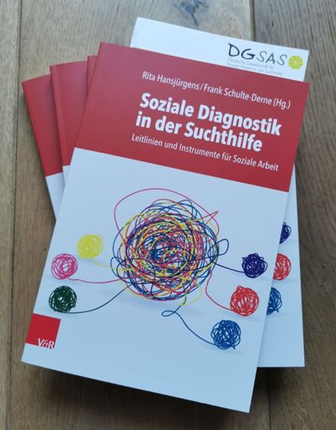 Titelseite des Buches "Soziale Diagnostik in der Suchthilfe".
